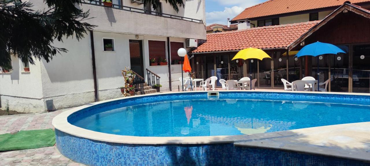 Family Hotel Saint Peter Saints Constantine and Helena ภายนอก รูปภาพ