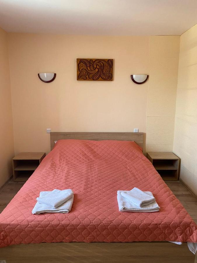 Family Hotel Saint Peter Saints Constantine and Helena ภายนอก รูปภาพ