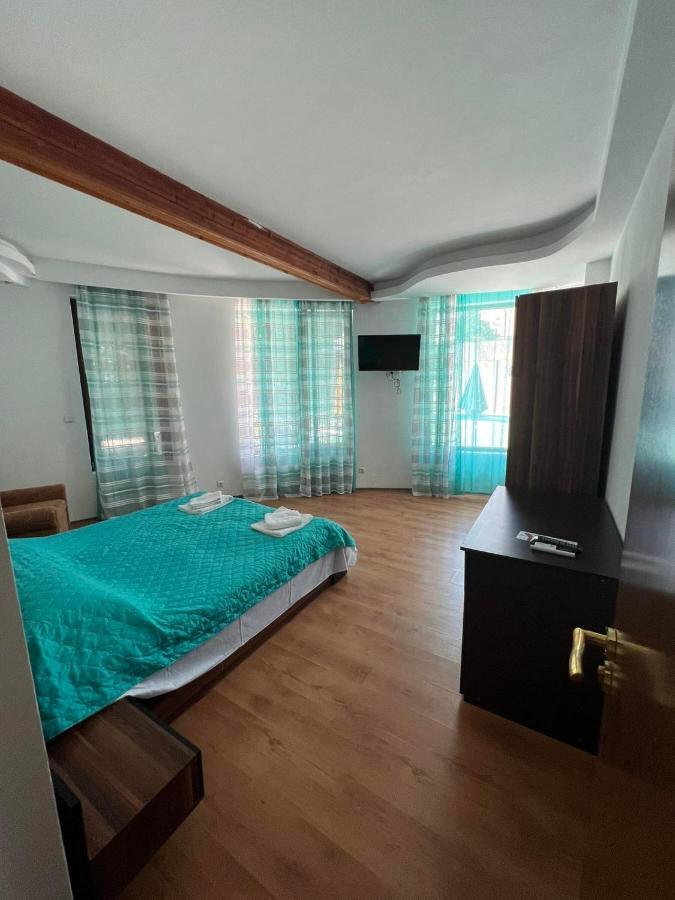 Family Hotel Saint Peter Saints Constantine and Helena ภายนอก รูปภาพ