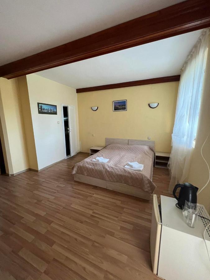 Family Hotel Saint Peter Saints Constantine and Helena ภายนอก รูปภาพ